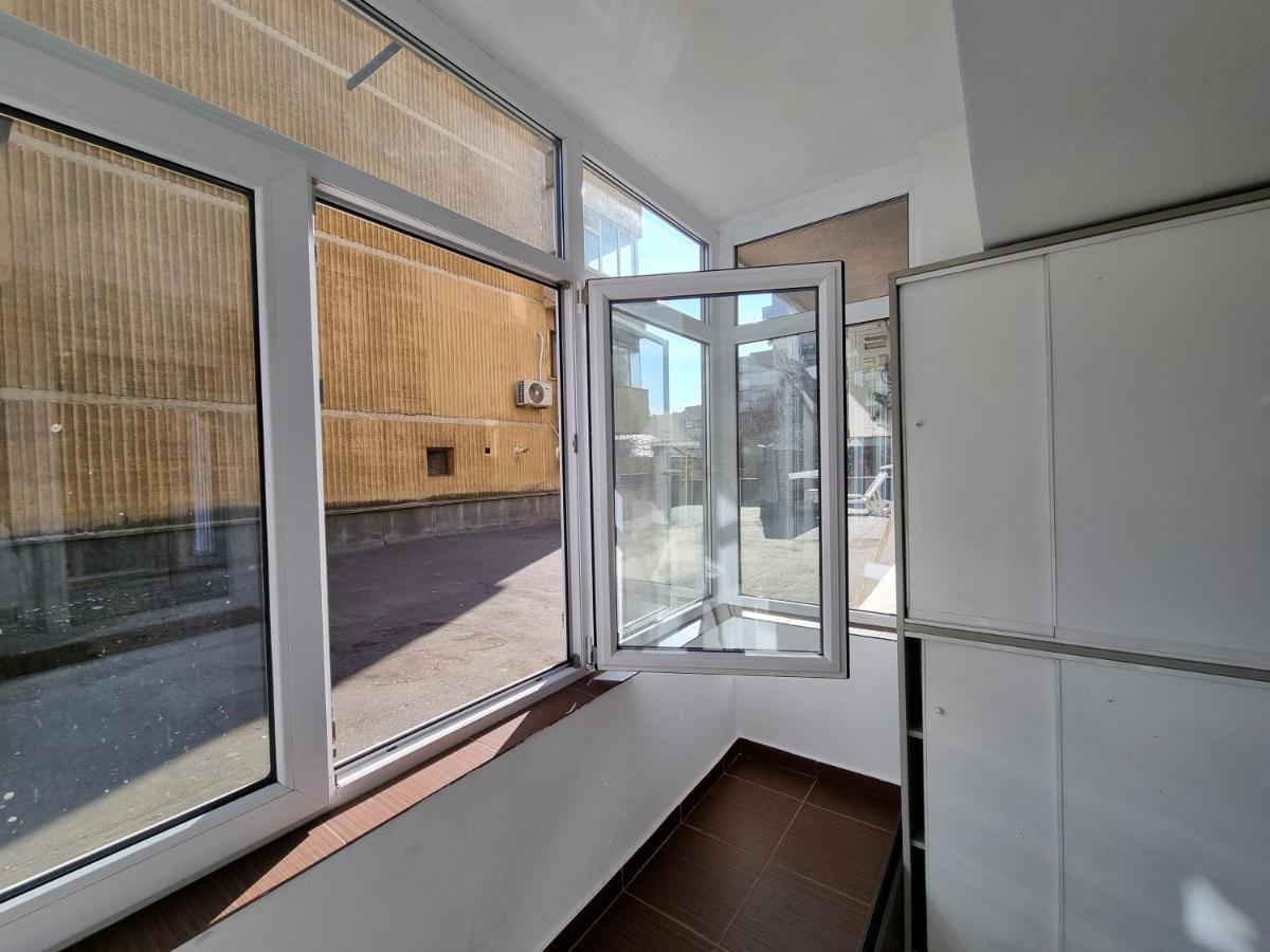 Charming & Cozy, Ultracentral Apt In Iasi Ngoại thất bức ảnh